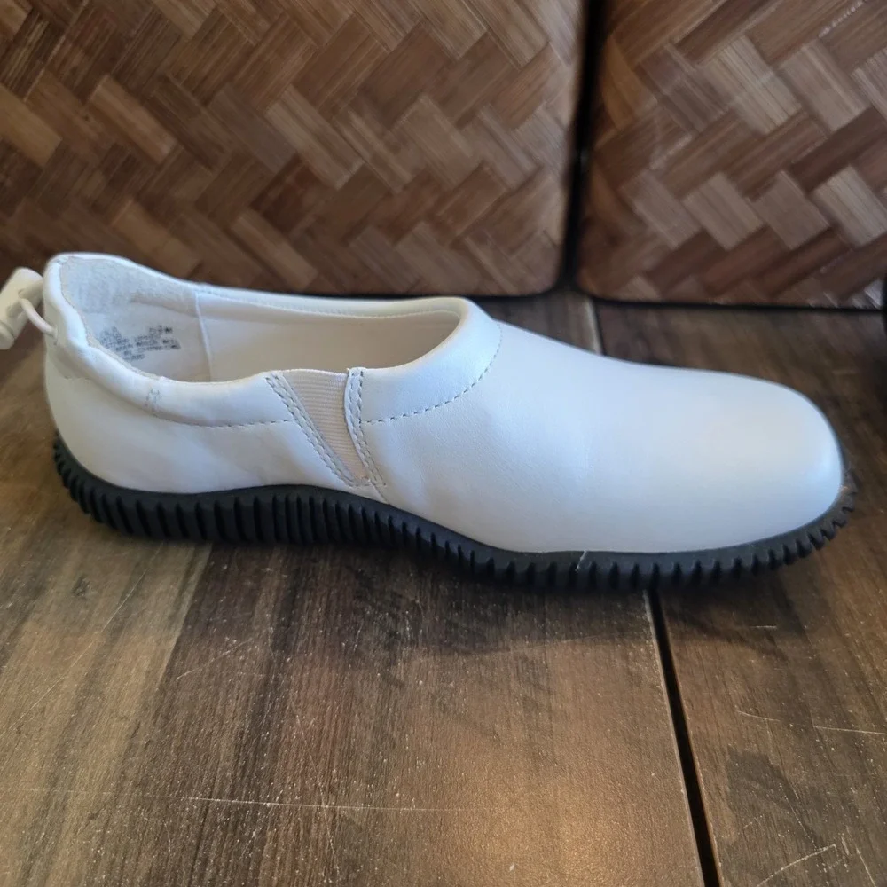 Bass Shoes Women's Size 5.5M White Leather Leila Slip On‎ Comfort Loafer Casual
